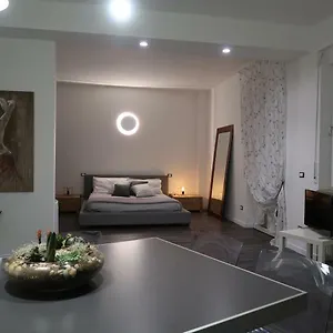 Apartment Romeo&juliet's Nest In Italien